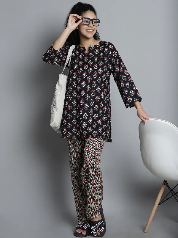 Floral Short Kurti with Trouser Set Trousers Versatile Stylish Trousers Versatile Stylish Floral Short Kurti with Trouser Set Trousers Versatile Stylish Trousers Versatile Stylish