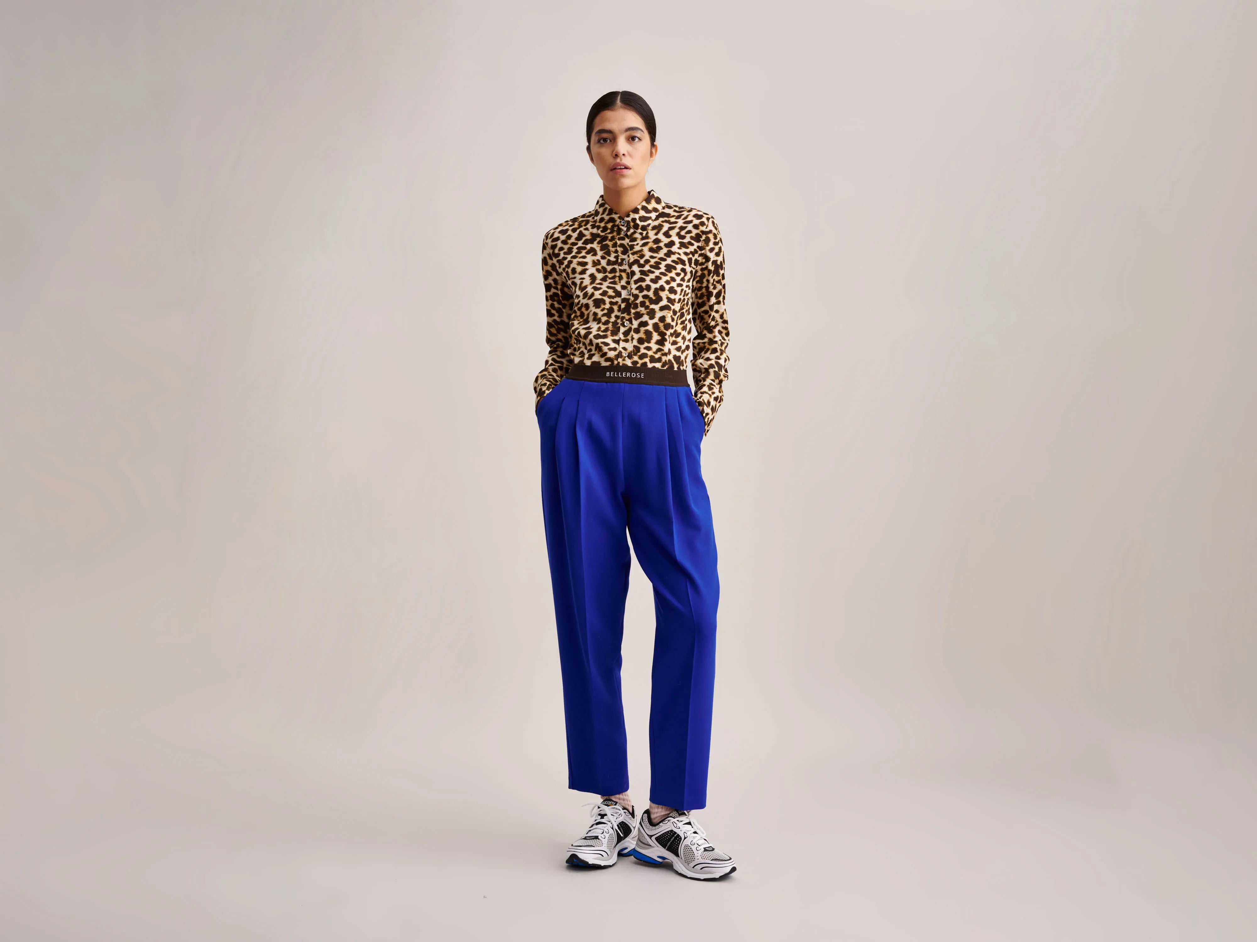 Seoul Trousers (232 / W / LAZULI) Trousers Leisure Comfortable Trousers Leisure Comfortable Seoul Trousers (232 / W / LAZULI) Trousers Leisure Comfortable Trousers Leisure Comfortable