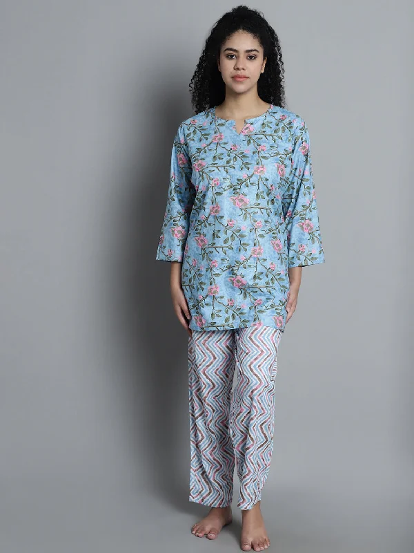 Culture Floral Print Short Kurti with Trouser Set Trousers chic fashionable Trousers chic fashionable Culture Floral Print Short Kurti with Trouser Set Trousers chic fashionable Trousers chic fashionable