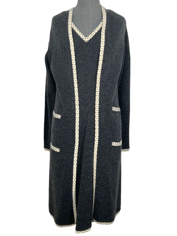 CHANEL 04A Cashmere Cardigan and Dress Size M Cotton Fabric Linen Fabric Terry Fabric Cotton Fabric Linen Fabric Terry Fabric CHANEL 04A Cashmere Cardigan and Dress Size M Cotton Fabric Linen Fabric Terry Fabric Cotton Fabric Linen Fabric Terry Fabric