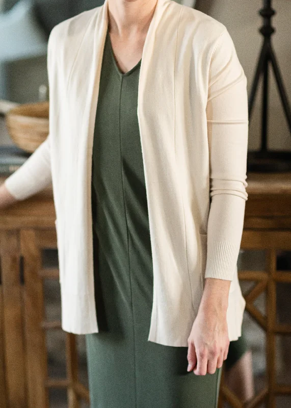 Almond Basic Long Sleeve Cardigan Satin Blend Silk Blend Wool Blend Satin Blend Silk Blend Wool Blend Almond Basic Long Sleeve Cardigan Satin Blend Silk Blend Wool Blend Satin Blend Silk Blend Wool Blend