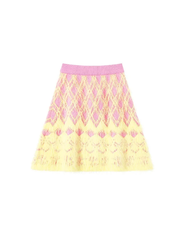 yellow skirt