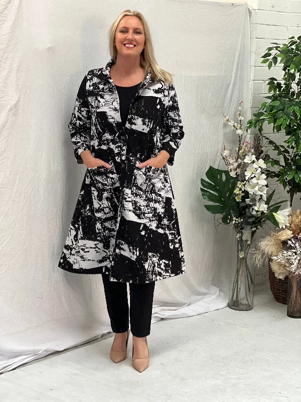Lorelai Black Abstract Fleece Coat Pleated Ruffled tiered