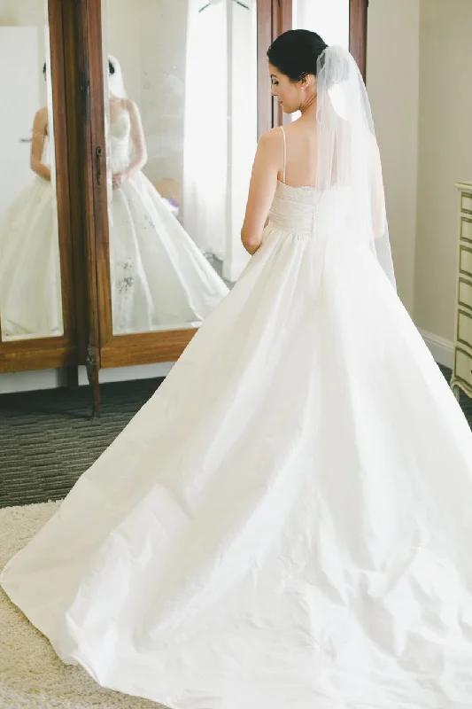 Lace Sweetheart Taffeta Ivory Wedding Gown Dress with Spaghetti Straps