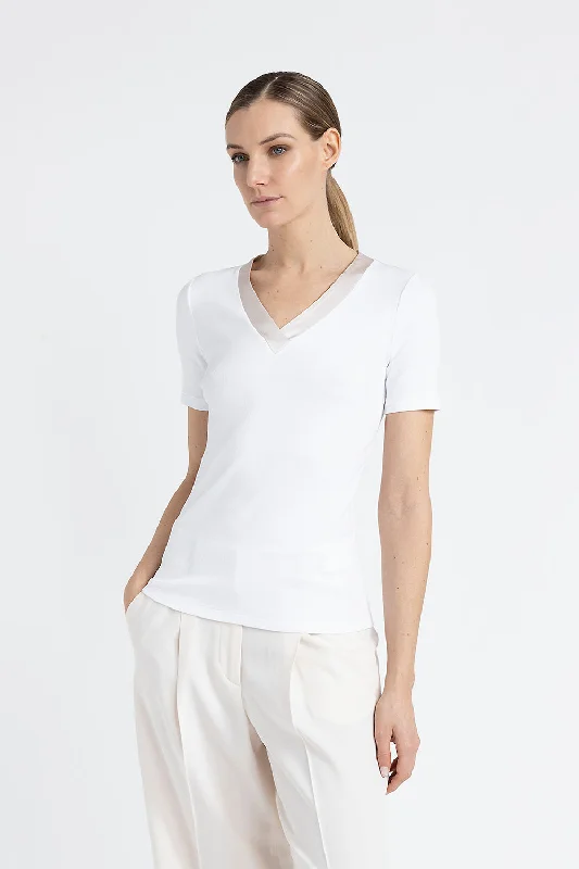 Silk V-neck jersey T-shirt Boxy Fit Fitted Loose Boxy Fit Fitted Loose