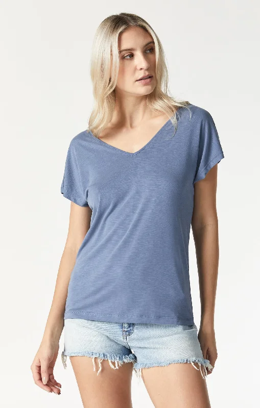 SHORT SLEEVE T-SHIRT IN BLUE HORIZON Front Pockets Side Pockets Patch Pockets Front Pockets Side Pockets Patch Pockets SHORT SLEEVE T-SHIRT IN BLUE HORIZON Front Pockets Side Pockets Patch Pockets Front Pockets Side Pockets Patch Pockets